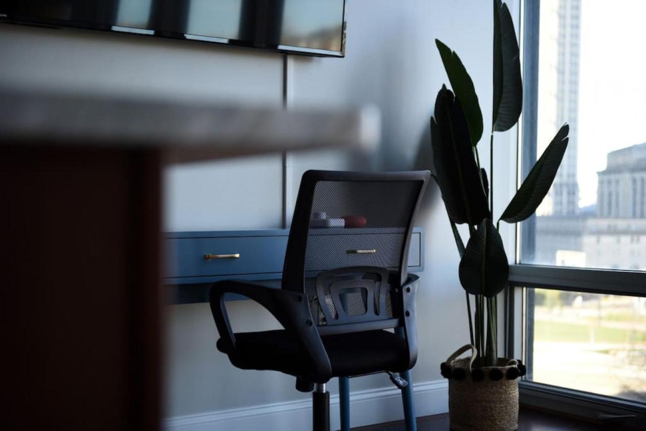 Hostwise Stays - The Washington At Chatham - Free Parking, Private Gym, Skyline Views! Pittsburgh Esterno foto