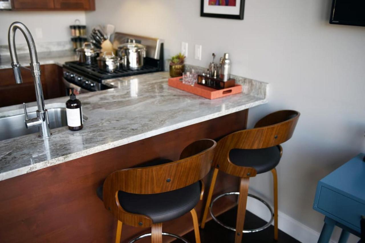 Hostwise Stays - The Washington At Chatham - Free Parking, Private Gym, Skyline Views! Pittsburgh Esterno foto