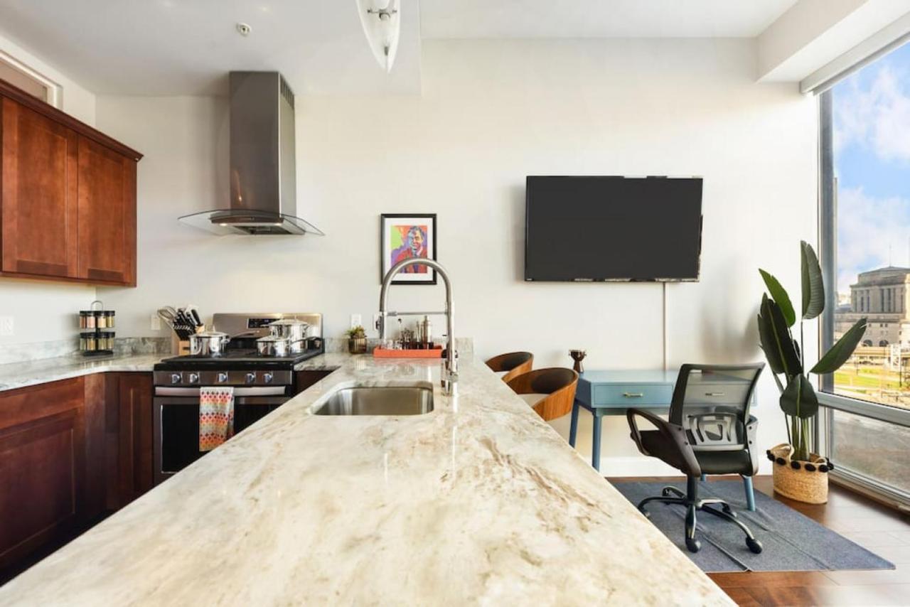Hostwise Stays - The Washington At Chatham - Free Parking, Private Gym, Skyline Views! Pittsburgh Esterno foto