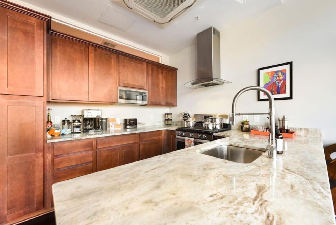 Hostwise Stays - The Washington At Chatham - Free Parking, Private Gym, Skyline Views! Pittsburgh Esterno foto